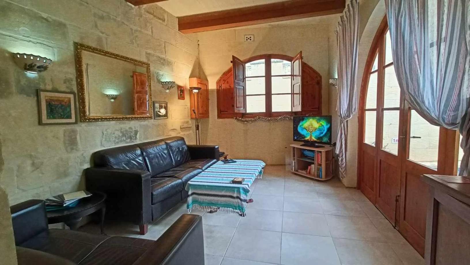 Arthome - Guest Rooms Għarb Eksteriør bilde