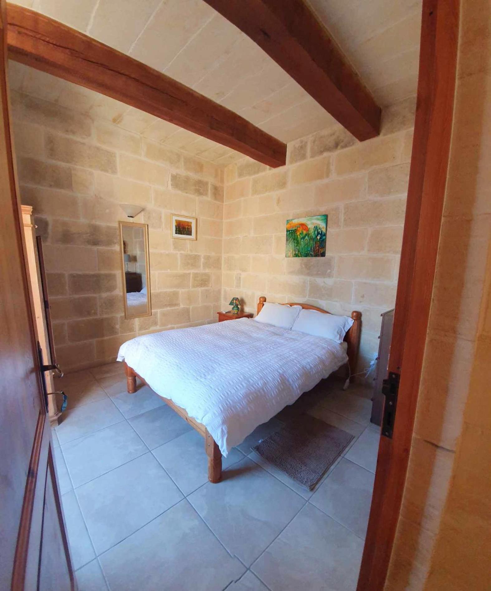 Arthome - Guest Rooms Għarb Eksteriør bilde