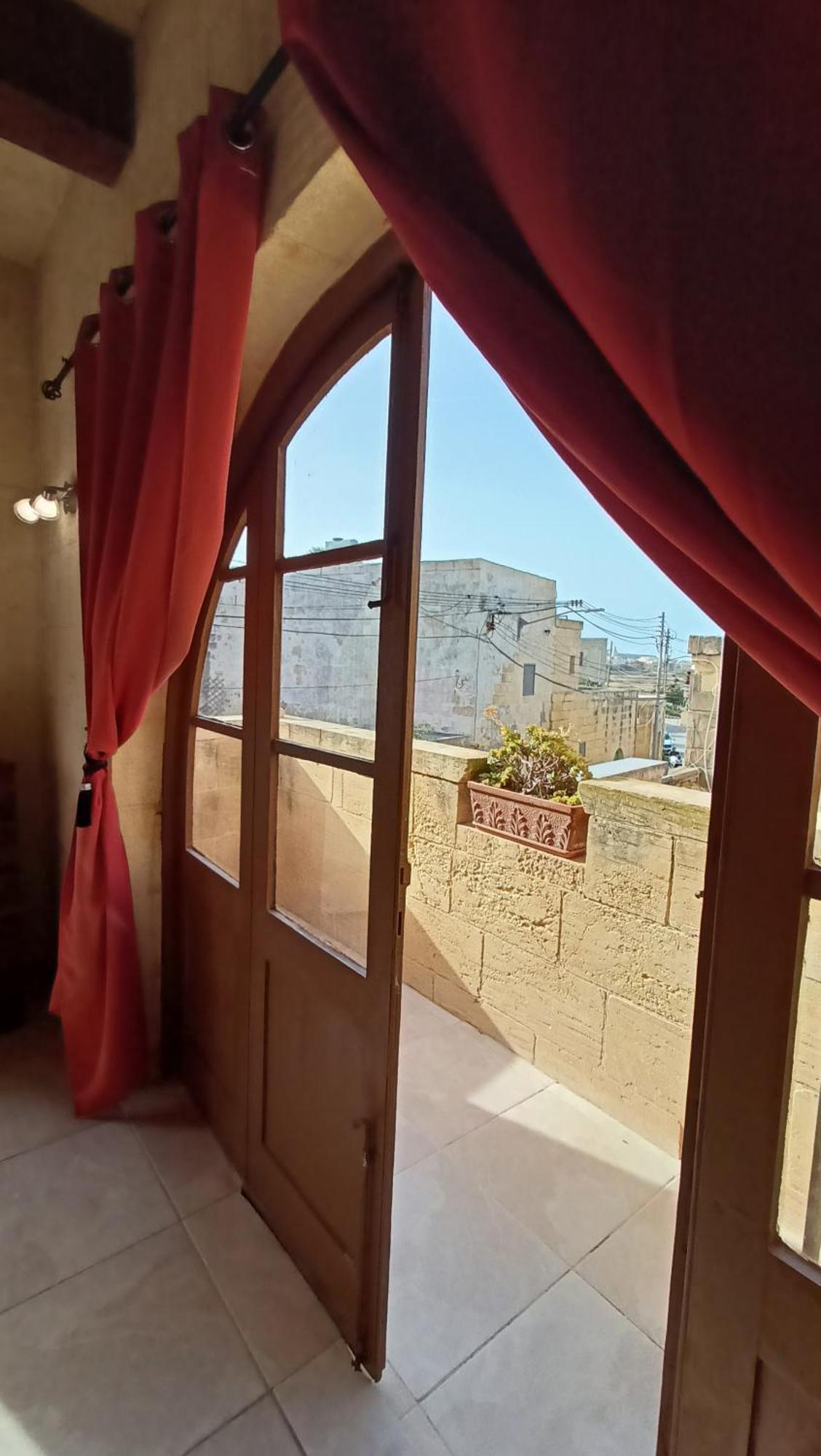 Arthome - Guest Rooms Għarb Rom bilde